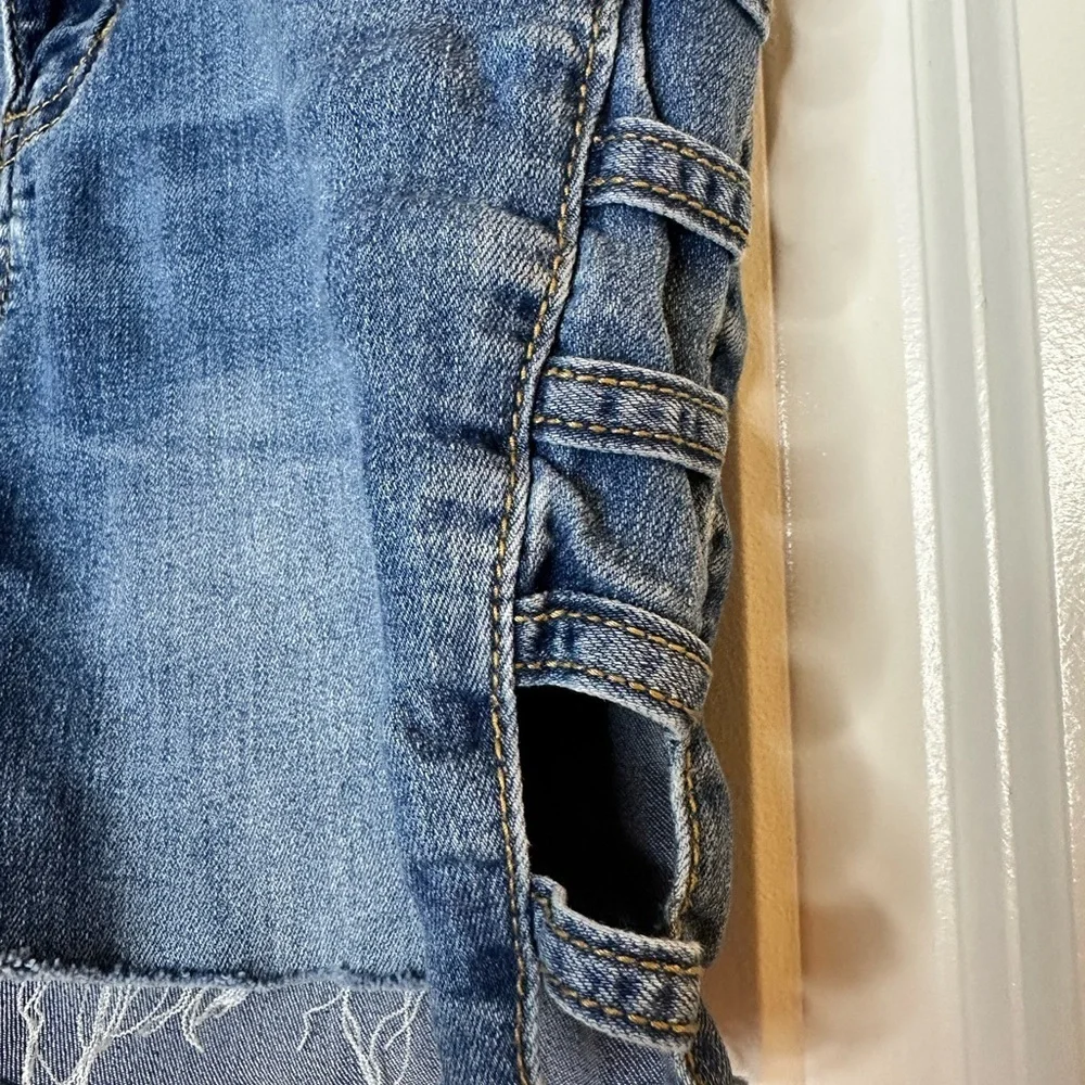 Encore Jeans Women's Cut-Off Denim Jorts Shorts Raw Hem No Size‎